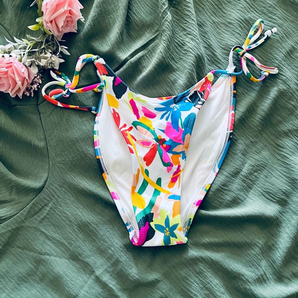 Xhilaration Multicolor Floral Bikini Bottom